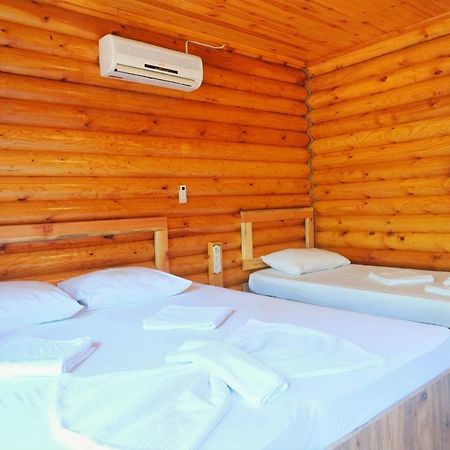 Woodline Hotel Гьойнюк Екстер'єр фото