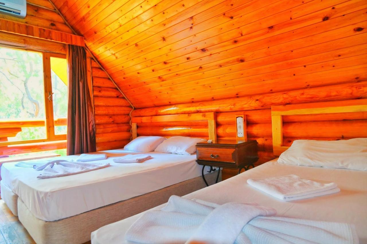 Woodline Hotel Гьойнюк Екстер'єр фото