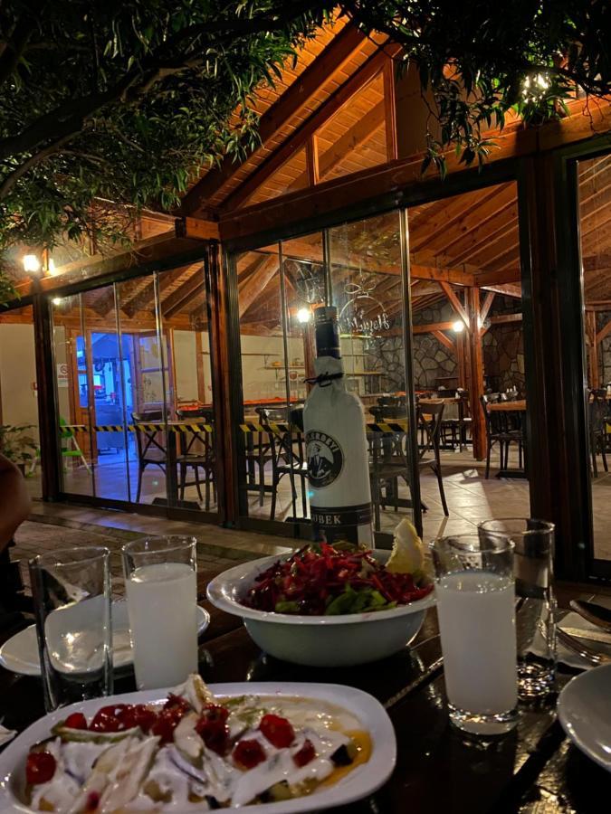 Woodline Hotel Гьойнюк Екстер'єр фото