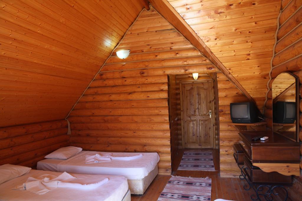 Woodline Hotel Гьойнюк Екстер'єр фото