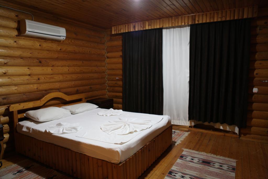 Woodline Hotel Гьойнюк Екстер'єр фото
