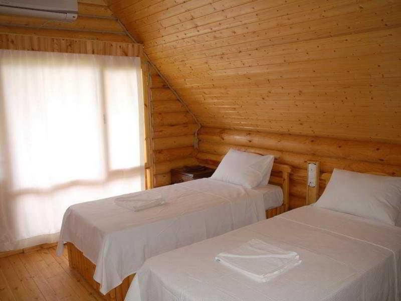 Woodline Hotel Гьойнюк Екстер'єр фото