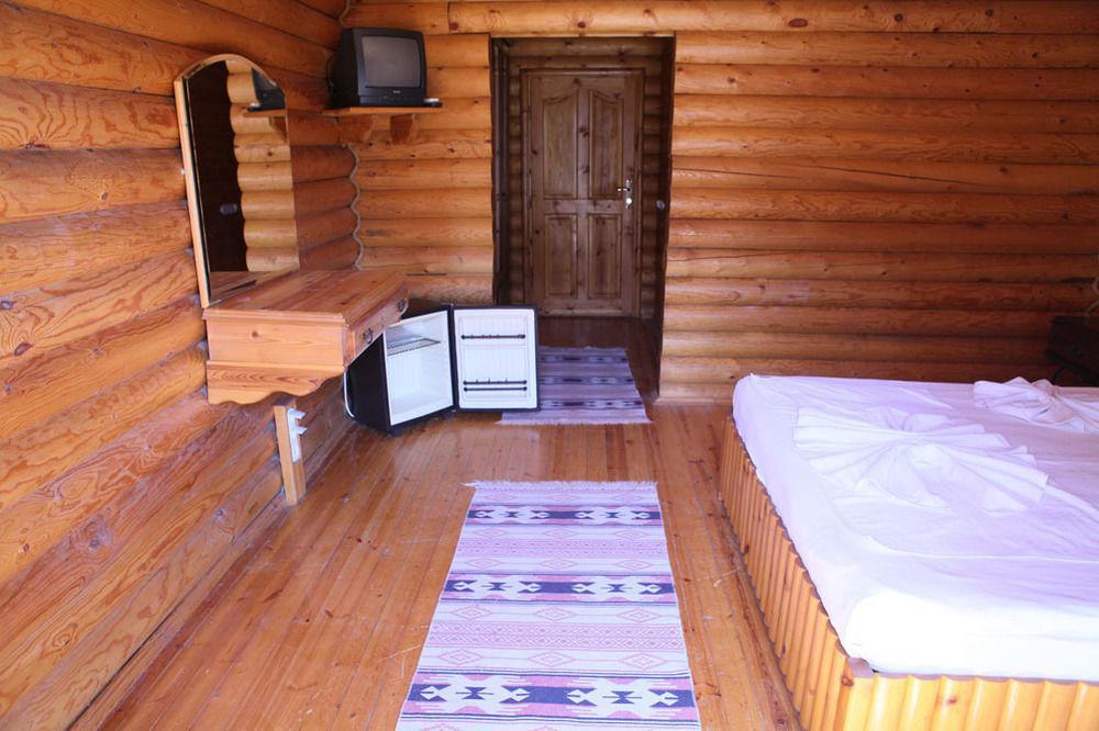 Woodline Hotel Гьойнюк Екстер'єр фото